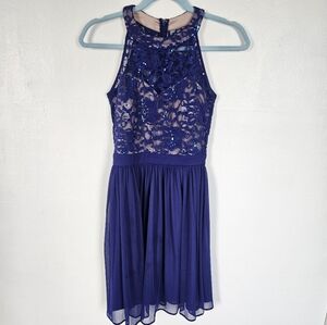 Blue lace mini dress with sequins size 3/4 by Morgan &‎ Co